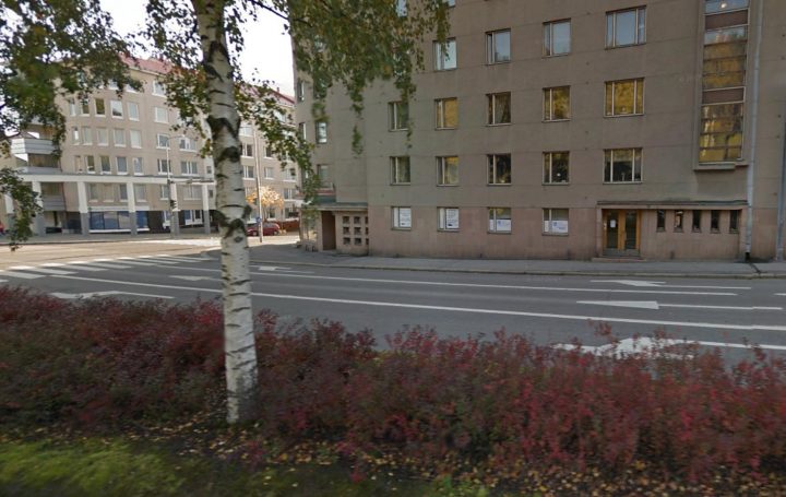 Kaunis Korento Keidas Keskellä Kaupunkia Kaunis Korento Keidas Keskellä Kaupunkia